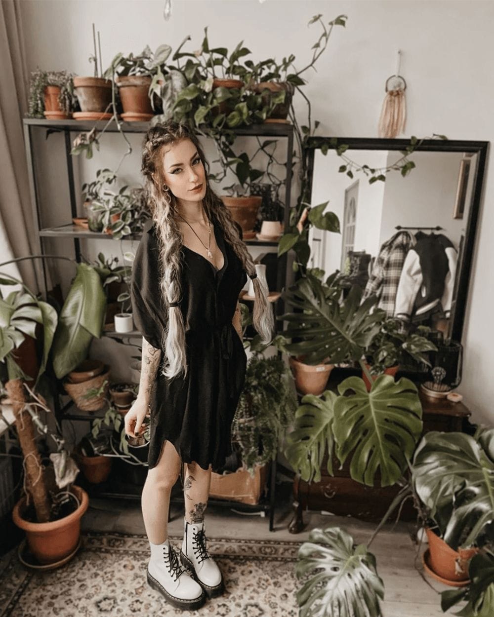 influencers website thumbnail_0005_246_933543fa44-2