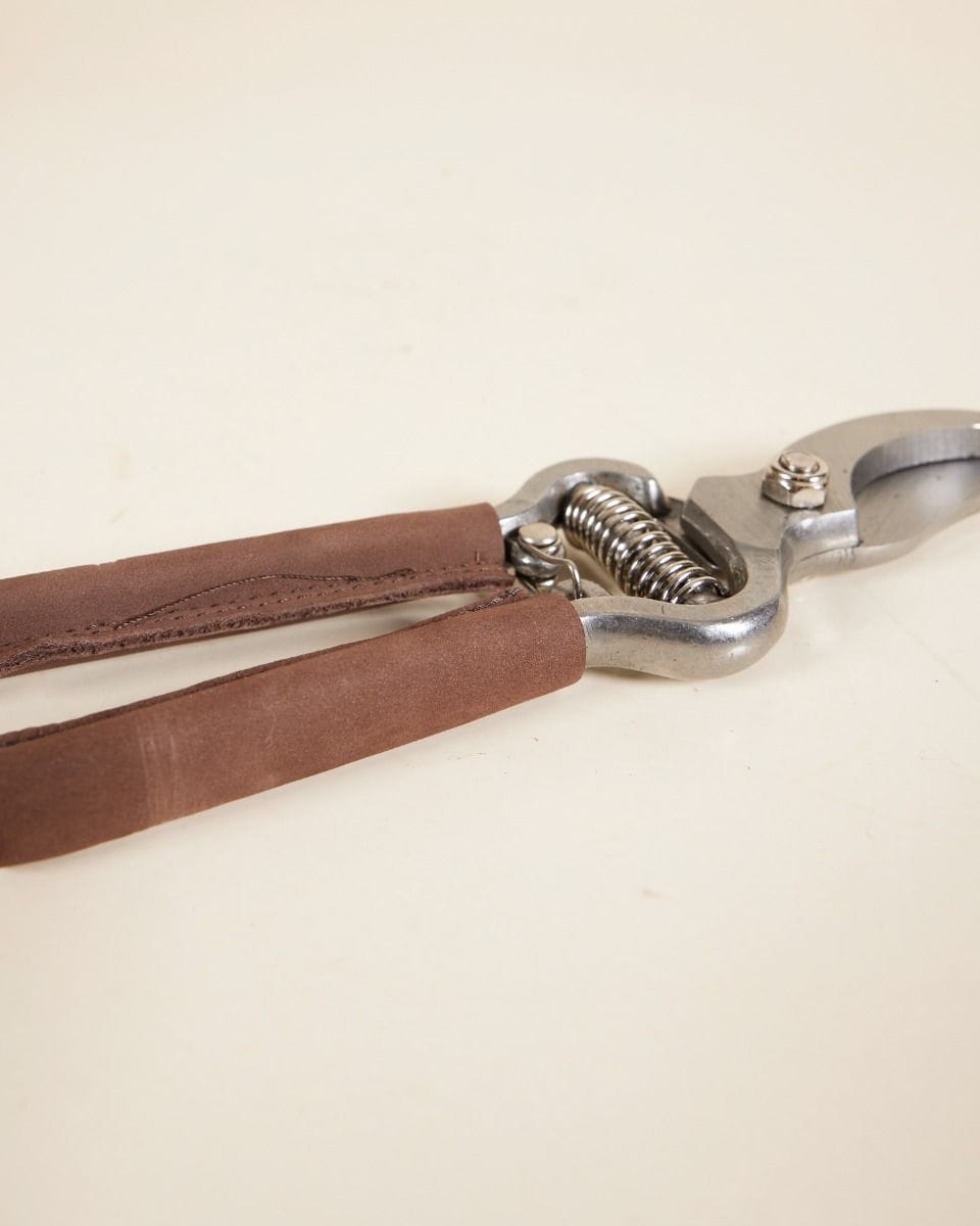Pruning shears Leather handle