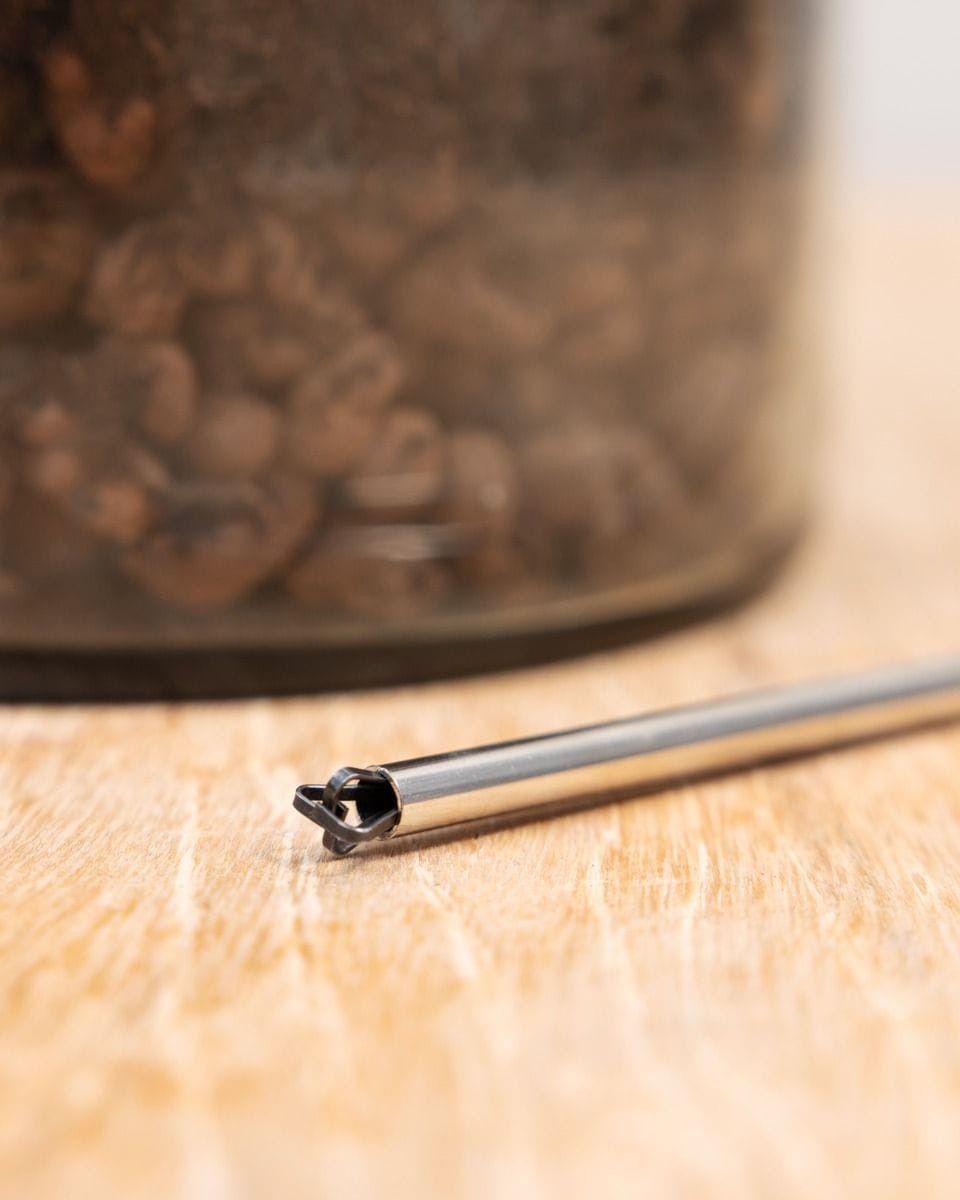 Toby Terrarium Pickup Tool