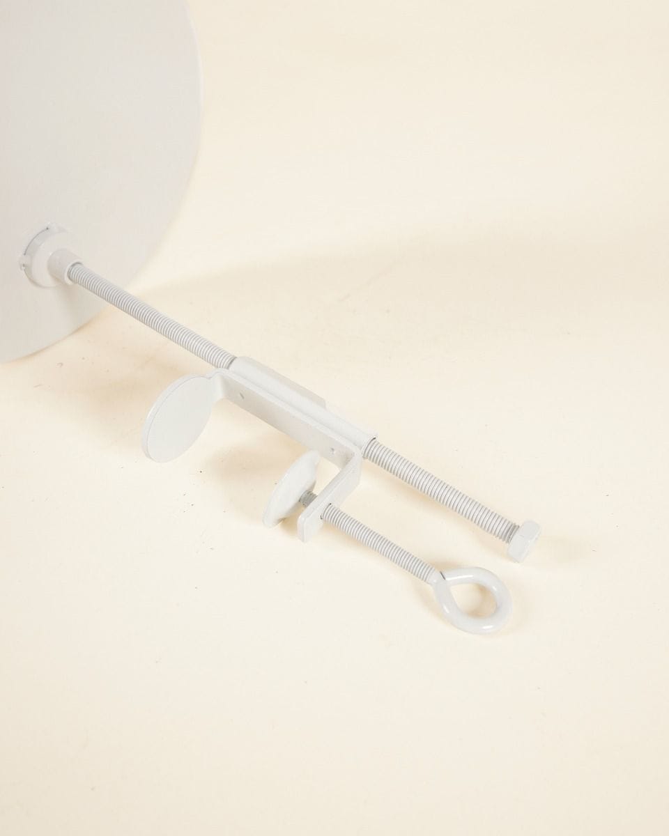 Window Display Clamp White