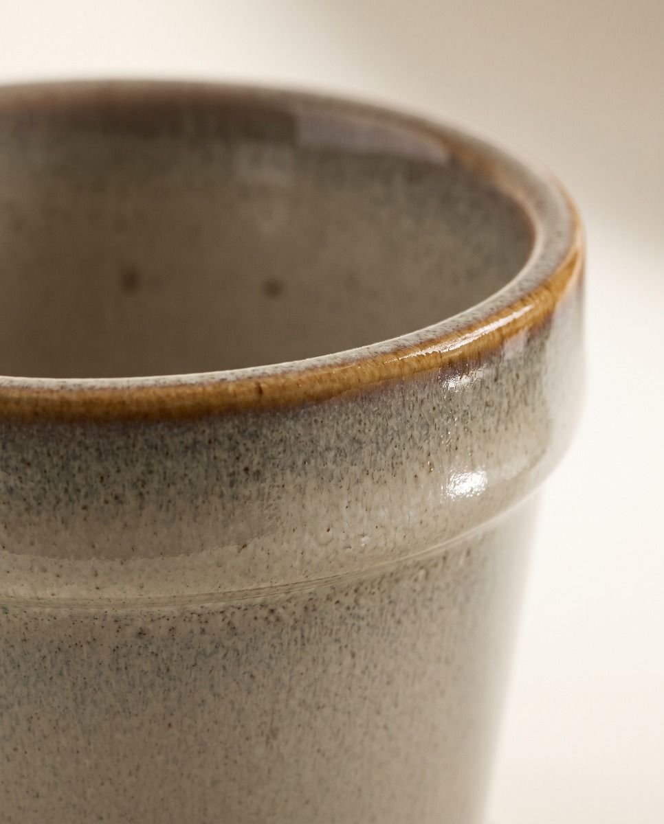Baby Clint Pot with Saucer Off White Ø 7.5 cm