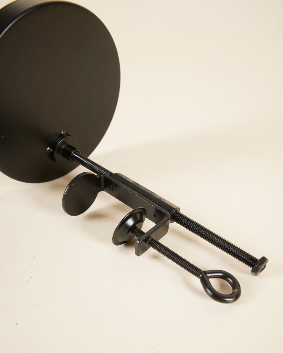 Window Display Clamp Black